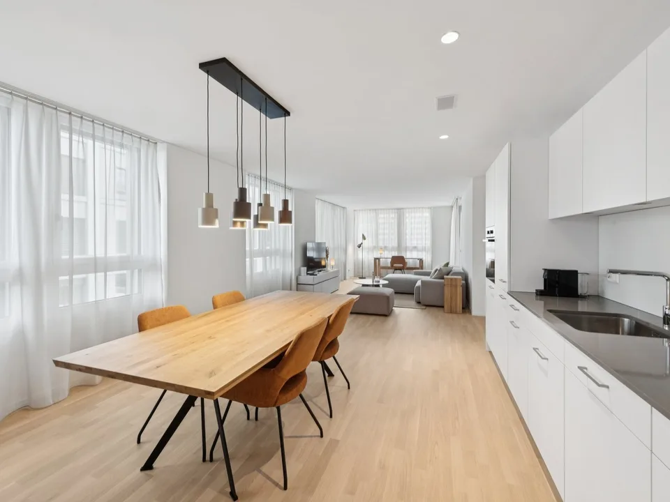 Möblierte Apartments mit Madrid Flair direkt im grössten Shoppingcenter der Schweiz! – Foto 3 von 9