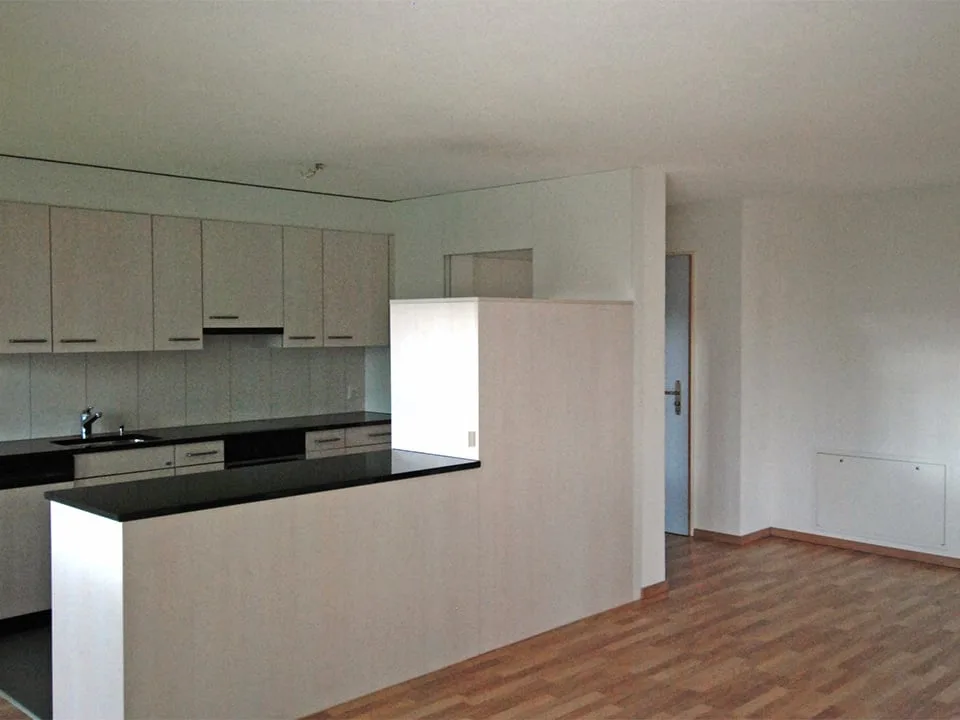 Appartement moderne de 4,5 pièces dans le centre du village d'Aeugst am Albis – photo 3 sur 11