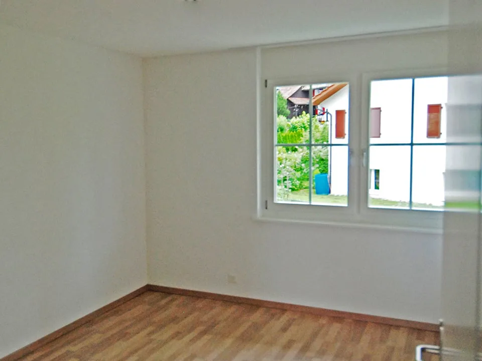 Appartement moderne de 4,5 pièces dans le centre du village d'Aeugst am Albis – photo 8 sur 11