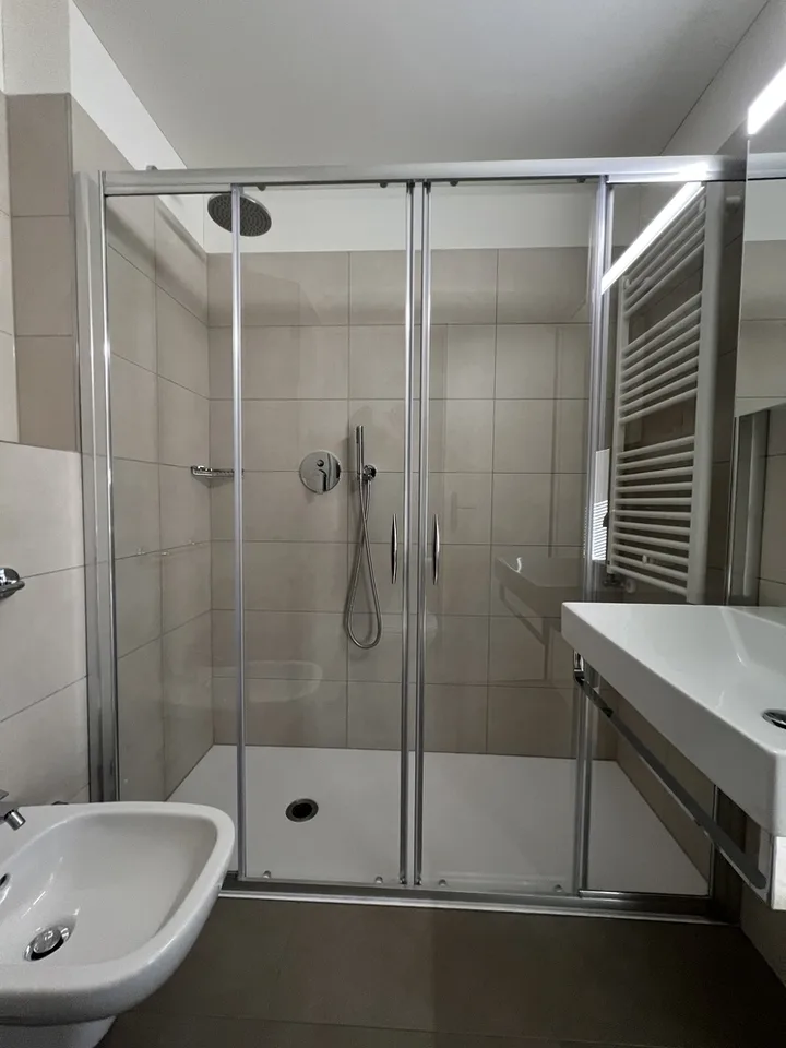 APPARTAMENTI 3.5 LOCALI COMPLETAMENTE RISTRUTTURATI – foto 10 di 10
