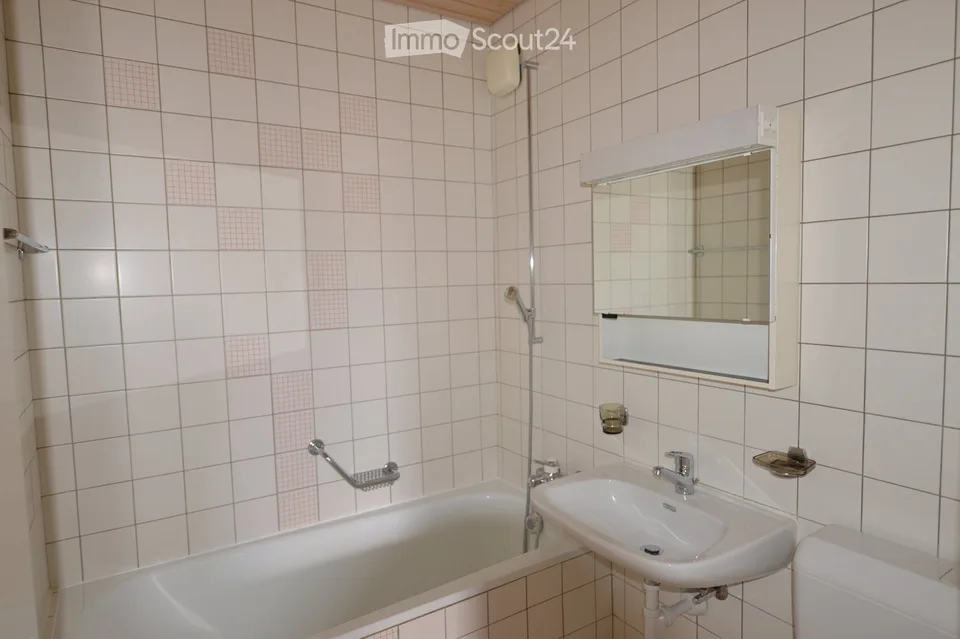 Zu vermieten in Rossens, schönes Dachgeschoss-Apartment mit 3 ½ Zimmern – Foto 5 von 5