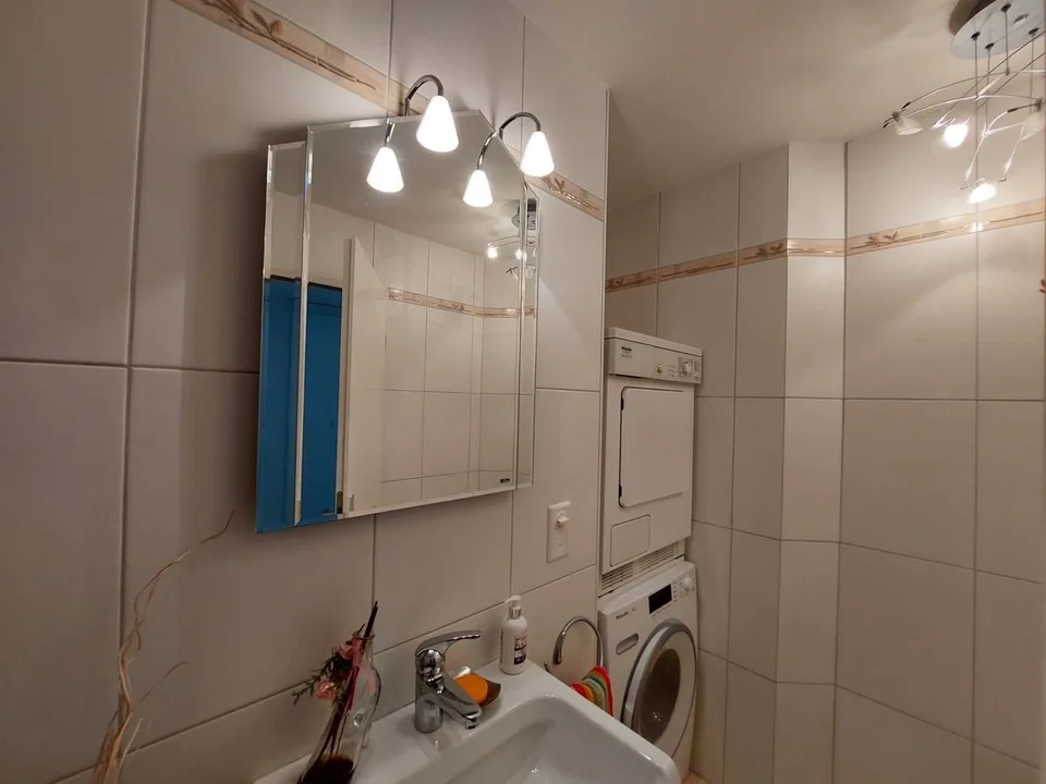 Wohnung von 160 m², mit einer großzügigen Terrasse von 28 m², einem Garage-Box und einer Außenparkplatz. – Foto 11 von 12