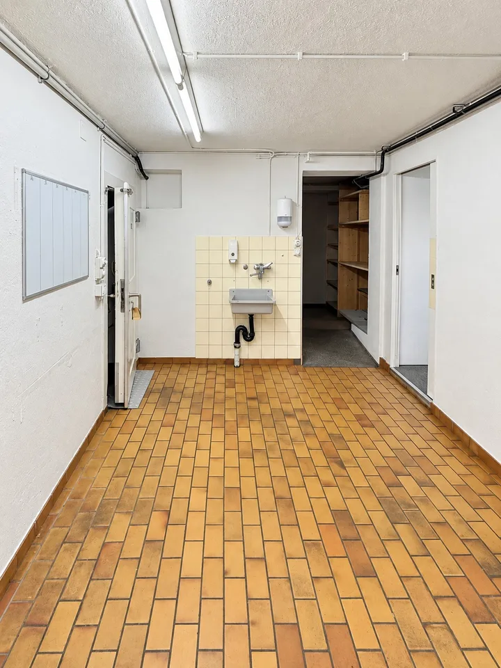 Charmante Ladenfläche mit Tradition und Potenzial in Oberrieden – Foto 8 von 13