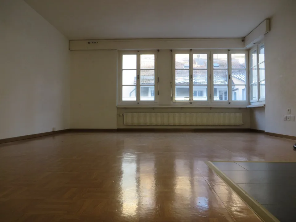 Cercasi inquilino - Vuoi un appartamento in un edificio antico con charme? – foto 3 di 5