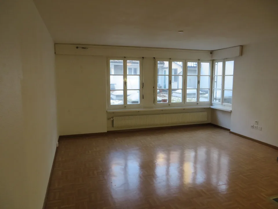 Cercasi inquilino - Vuoi un appartamento in un edificio antico con charme? – foto 4 di 5