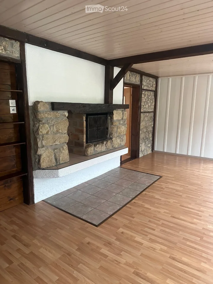 Appartement zur Miete – Foto 2 von 5