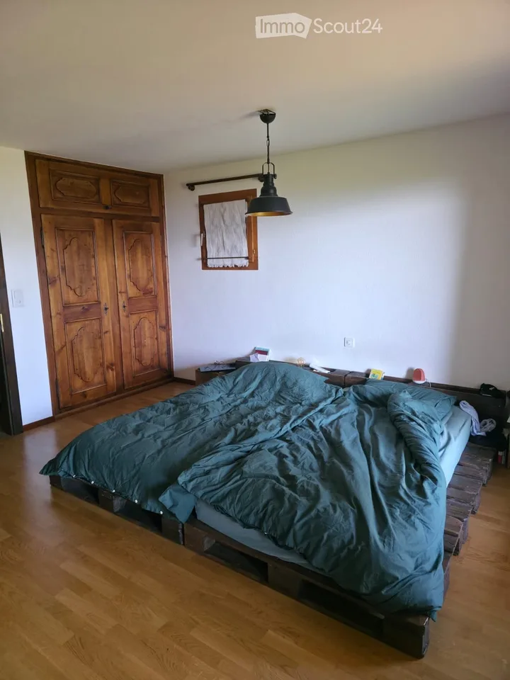 Chalet mit Nachbargebäude – Foto 2 von 9