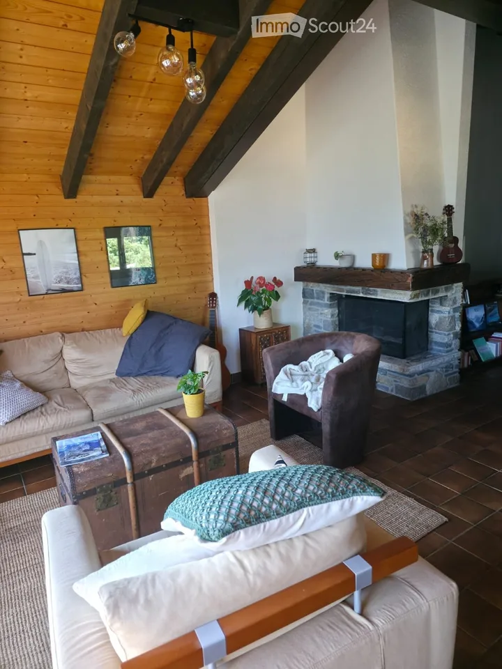 Chalet mit Nachbargebäude – Foto 5 von 9