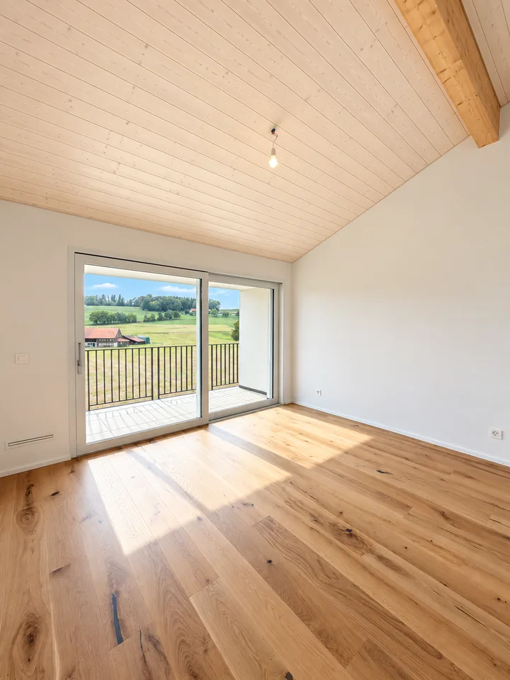 NEUE VILLA 6,5 ZIMMER – 5 SCHLAFZIMMER – VERFÜGBAR AB SOFORT – Foto 6 von 9