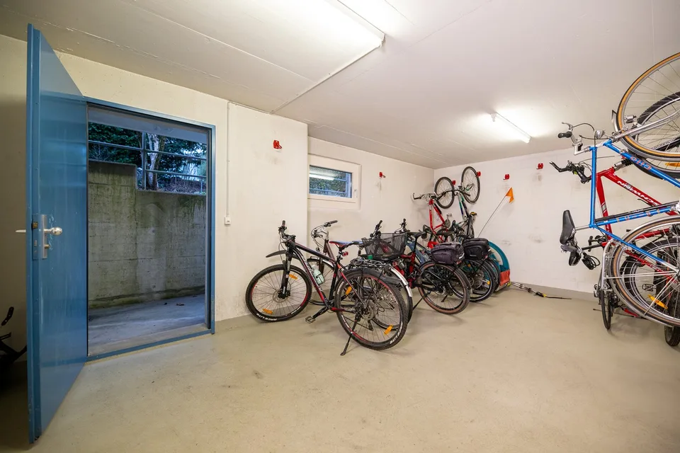 Grosszügige 5.5-Zimmer-Gartenwohnung inkl. Tiefgaragenparkplatz und Bastelraum – Foto 20 von 20