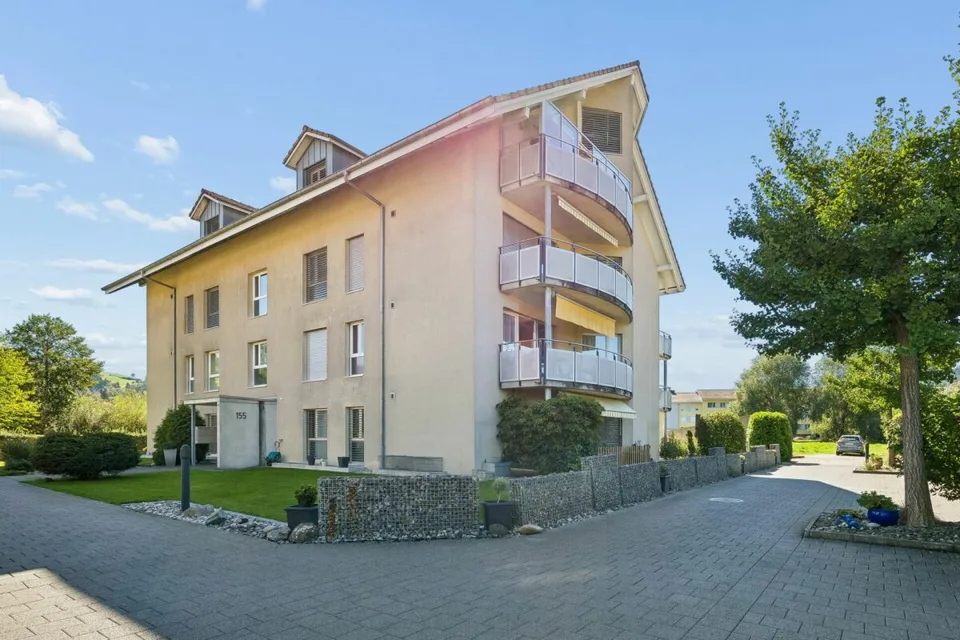 Appartamento moderno 4.5 locali con una bella vista sul verde circostante – foto 7 di 8
