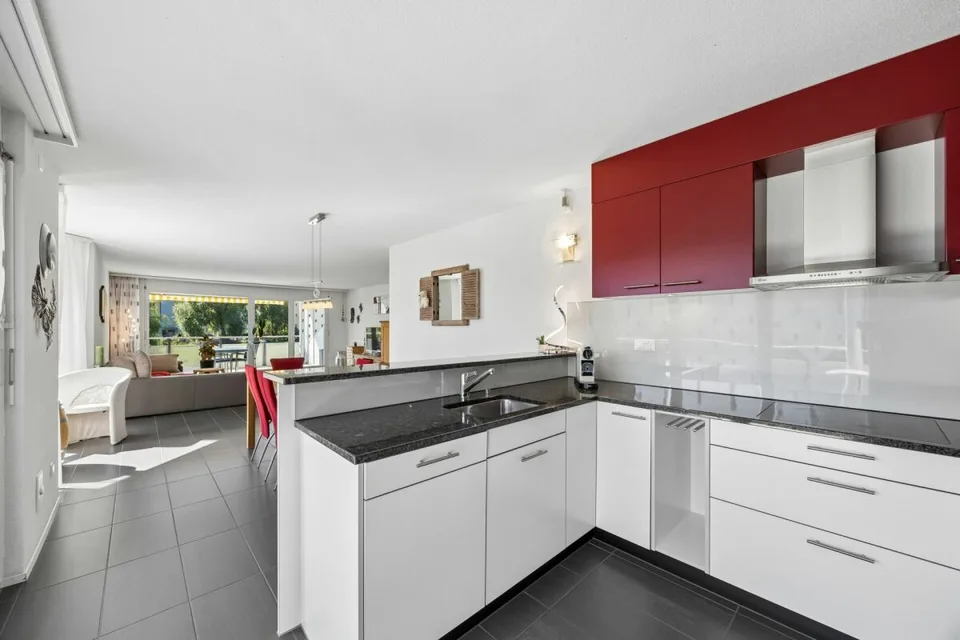 Appartamento moderno 4.5 locali con una bella vista sul verde circostante – foto 3 di 8