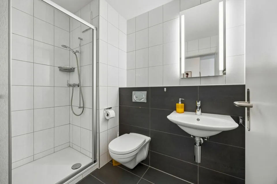 Appartamento moderno 4.5 locali con una bella vista sul verde circostante – foto 6 di 8