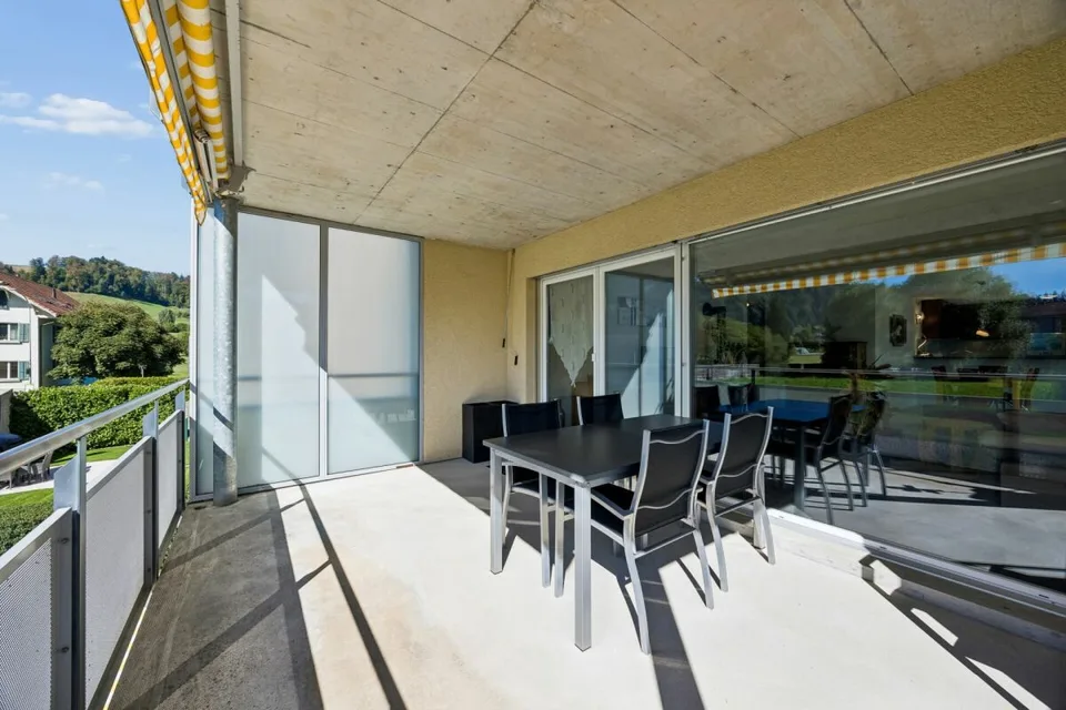 Appartamento moderno 4.5 locali con una bella vista sul verde circostante – foto 4 di 8