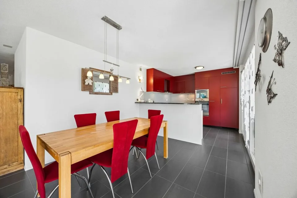 Appartamento moderno 4.5 locali con una bella vista sul verde circostante – foto 2 di 8