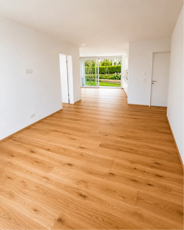 Appartamento moderno di 2,5 locali (73 m2) al piano terra con loggia e giardino privato – foto 3 di 7