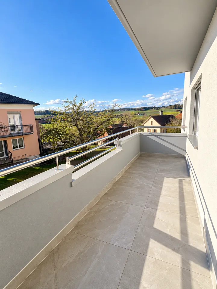 APPARTEMENT 4.5 PIÈCES À ROMONT – À 2 MINUTES DE LA GARE – photo 5 sur 8