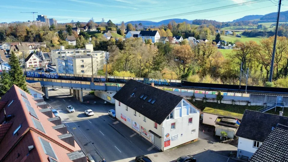 Bureau attractif au 2ème étage dans un emplacement central à Augst – photo 8 sur 8