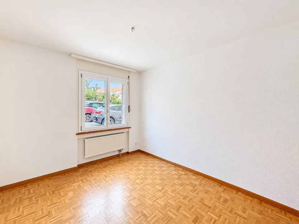 Ein geräumiges Apartment mit Blick auf den See und die Alpen – Foto 7 von 11