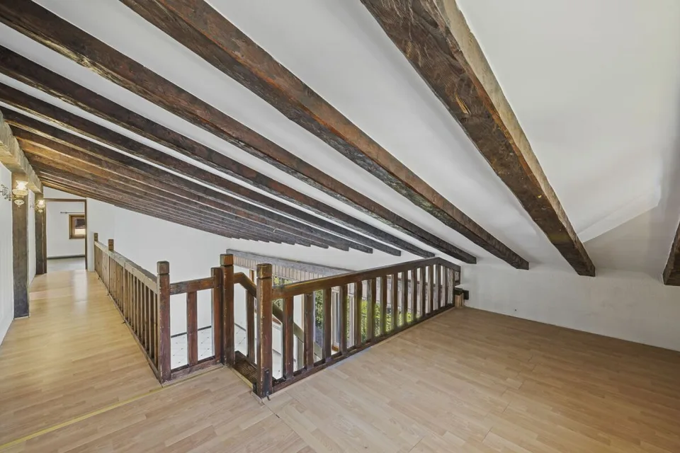 Casa individuale di 6 locali 1/2 con un laboratorio e una vista straordinaria – foto 15 di 42