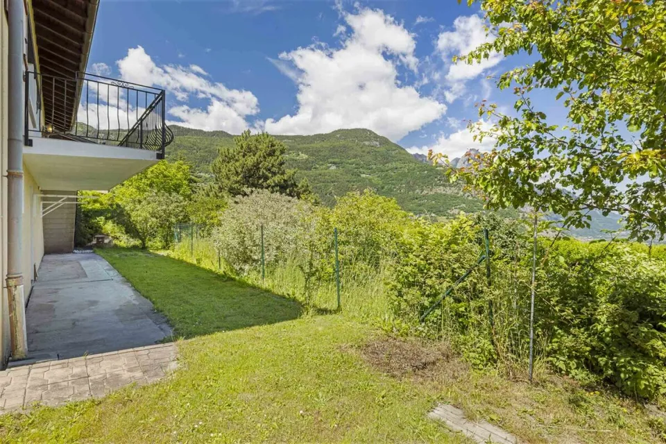 Casa individuale di 6 locali 1/2 con un laboratorio e una vista straordinaria – foto 27 di 42