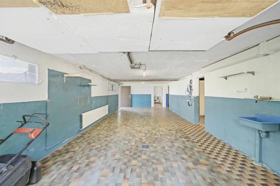 Casa individuale di 6 locali 1/2 con un laboratorio e una vista straordinaria – foto 23 di 42
