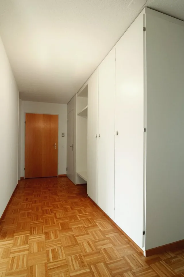 La tua nuova casa con balcone soleggiato e la natura proprio fuori dalla porta! – foto 4 di 12