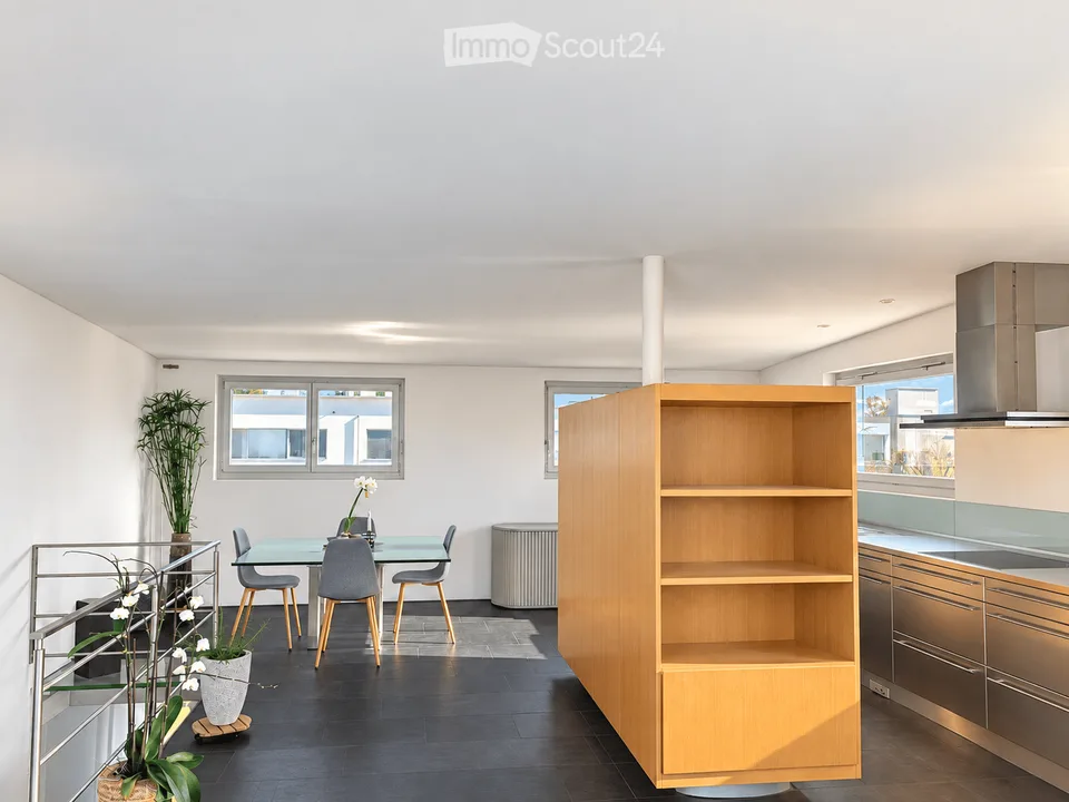 Appartamento mansardato di 4,5 locali con grande terrazza e vista mozzafiato – foto 2 di 9