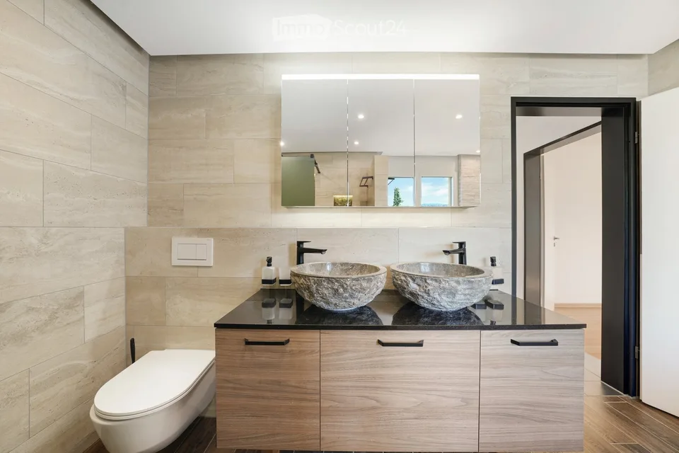 Modernes 6.5-Zimmer-Einfamilienhaus mit viel Wohnqualität, Garten und Whirlpool – Foto 11 von 22