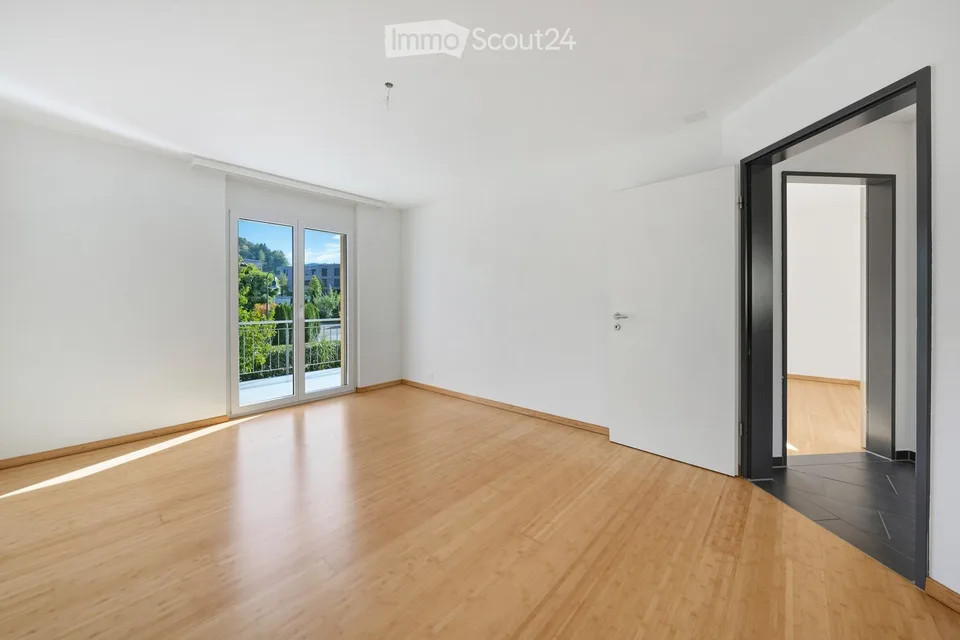 Modernes 6.5-Zimmer-Einfamilienhaus mit viel Wohnqualität, Garten und Whirlpool – Foto 16 von 22