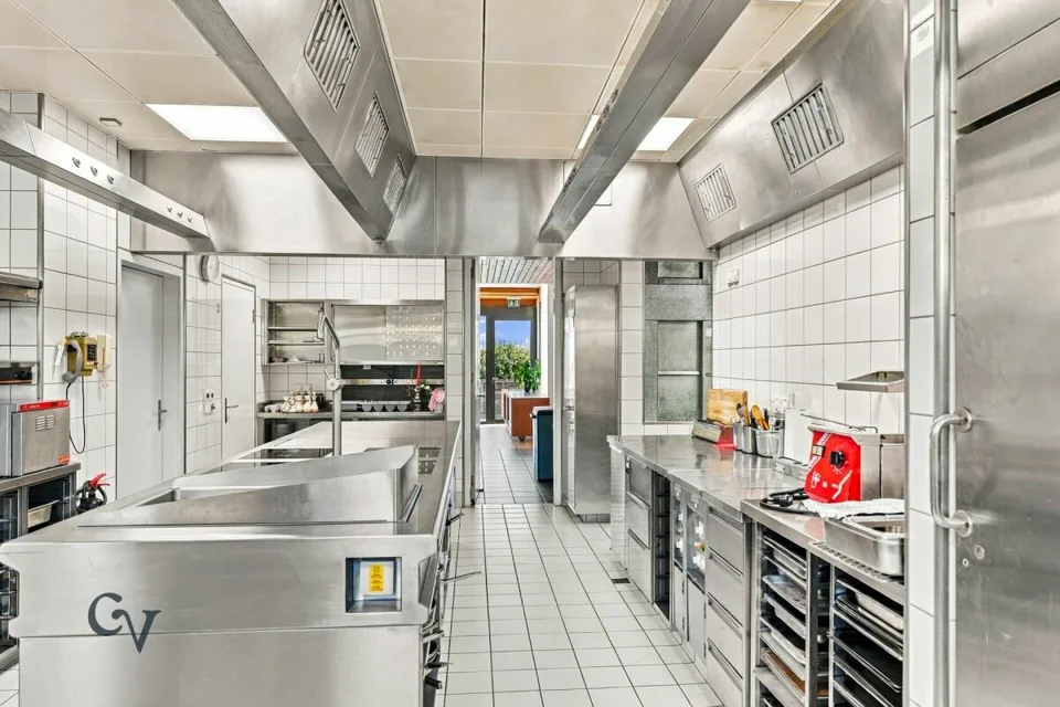 Traditionsreicher Eigenthalerhof - Ausflugsrestaurant am Fusse des Pilatus zu verpachten – Foto 25 von 29