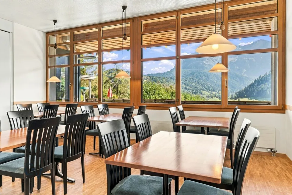 Traditionsreicher Eigenthalerhof - Ausflugsrestaurant am Fusse des Pilatus zu verpachten – Foto 2 von 29
