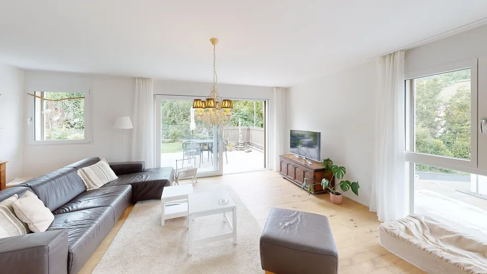 Neuf et polyvalent : appartement en propriété avec balcon et 2 places assises – photo 5 sur 30