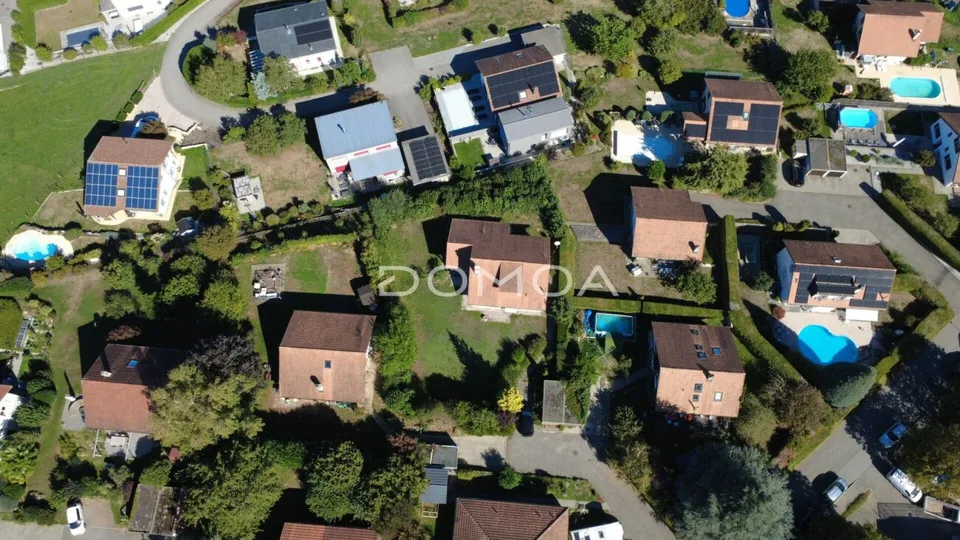 Individual villa with 6.5 rooms on a plot of over 1,000 m² – photo 10 of 13
