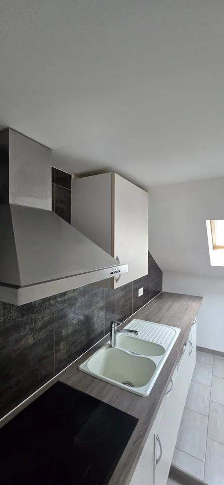 Zu vermieten – Geräumige 4-Zimmer-Wohnung renoviert – Rue de France 16, Le Locle – Foto 3 von 18