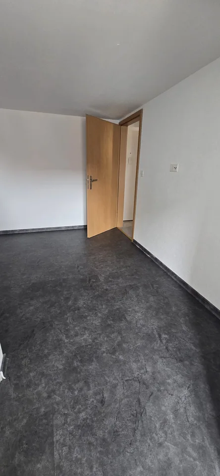 Zu vermieten – Geräumige 4-Zimmer-Wohnung renoviert – Rue de France 16, Le Locle – Foto 13 von 18