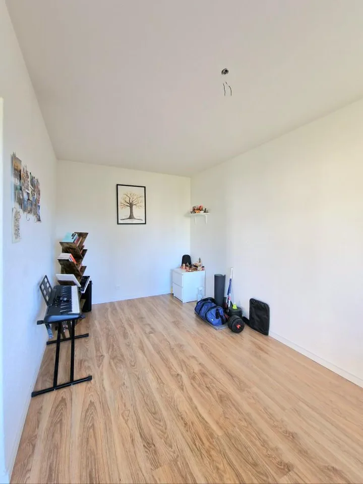 Wunderschöne, moderne Wohnung mit Balkon an zentraler Lage – Foto 8 von 10