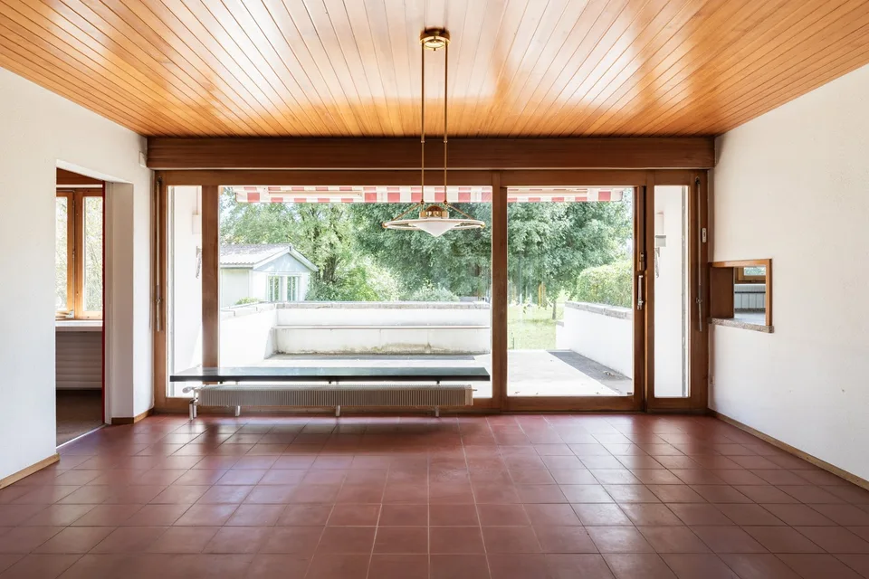 Imponente e familiare tenuta nello stile "mid-century modern" – foto 11 di 30