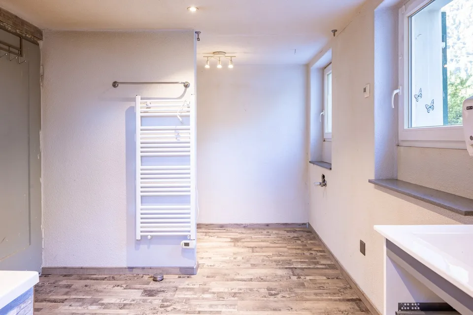 Zweifamilienhaus in der Wohnzone 3 in Erstfeld – Foto 8 von 14