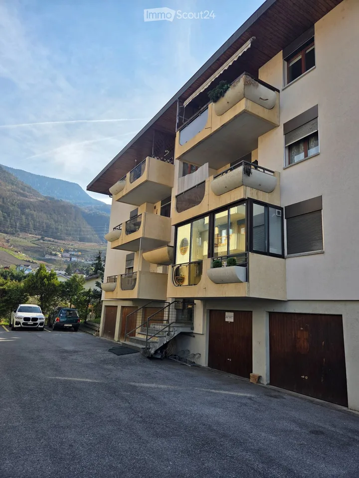 Wohnung 4,5 Zimmer zur Miete in Saxon ab 1. Januar 2027 – Foto 2 von 5
