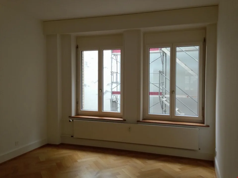 Charmante 5-Zimmer-Altbauwohnung an der Greifengasse in Basel – Foto 10 von 10