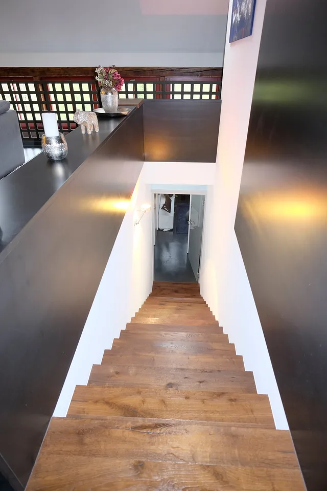 Loft de toit exclusif de 4,5 pièces sur 2 étages – vie tendance avec style – photo 11 sur 19