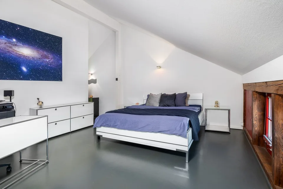 Loft de toit exclusif de 4,5 pièces sur 2 étages – vie tendance avec style – photo 12 sur 19