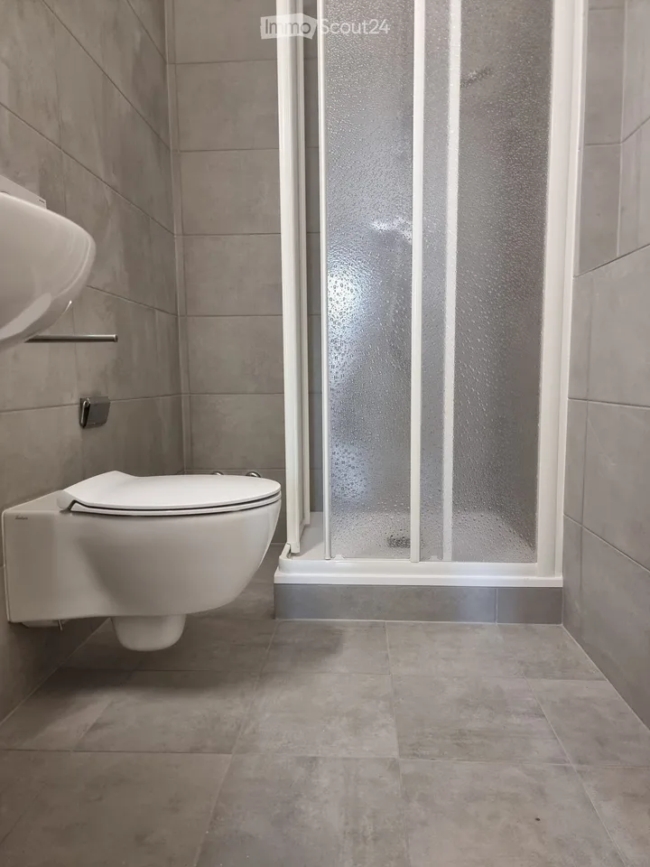 Möbliertes Einzimmerapartment in Lugano – Foto 2 von 3