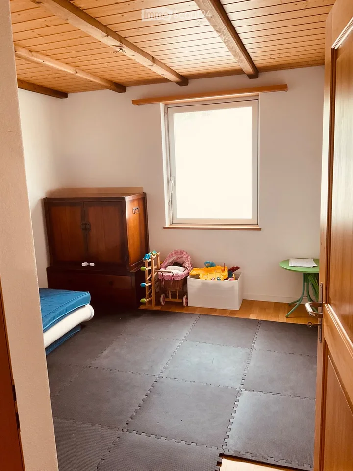 Grosse 3.5-Zimmer Maisonette-Wohnung – Foto 2 von 5
