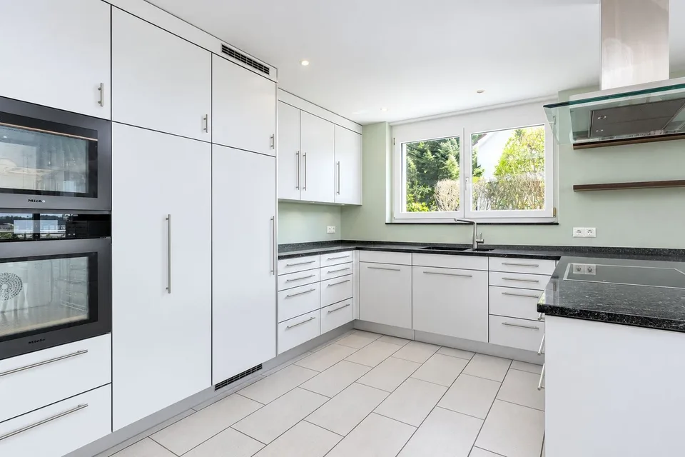 7.5 Zimmer Einfamilienhaus in Bülach – Foto 3 von 5