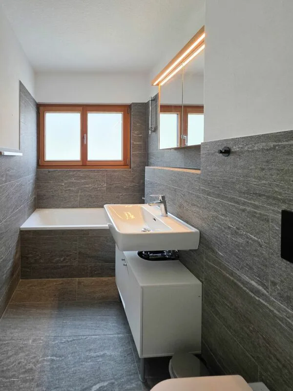 Renovated 2.5-room holiday apartment on the 1st floor in close proximity to the mountain railway station – photo 8 of 12