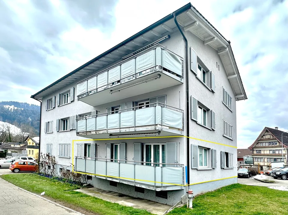 4.5-Zimmer-Wohnung mit grossen Balkon in Top-Lage mitten im Dorf – Foto 6 von 7