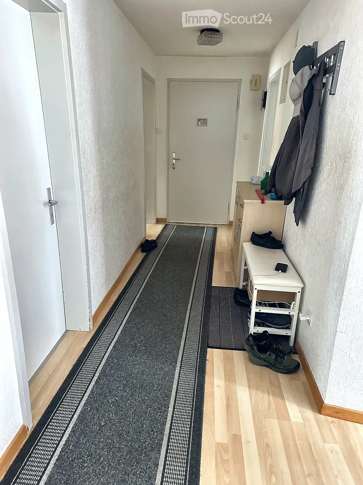 4.5-Zimmer-Wohnung mit grossen Balkon in Top-Lage mitten im Dorf – Foto 4 von 7