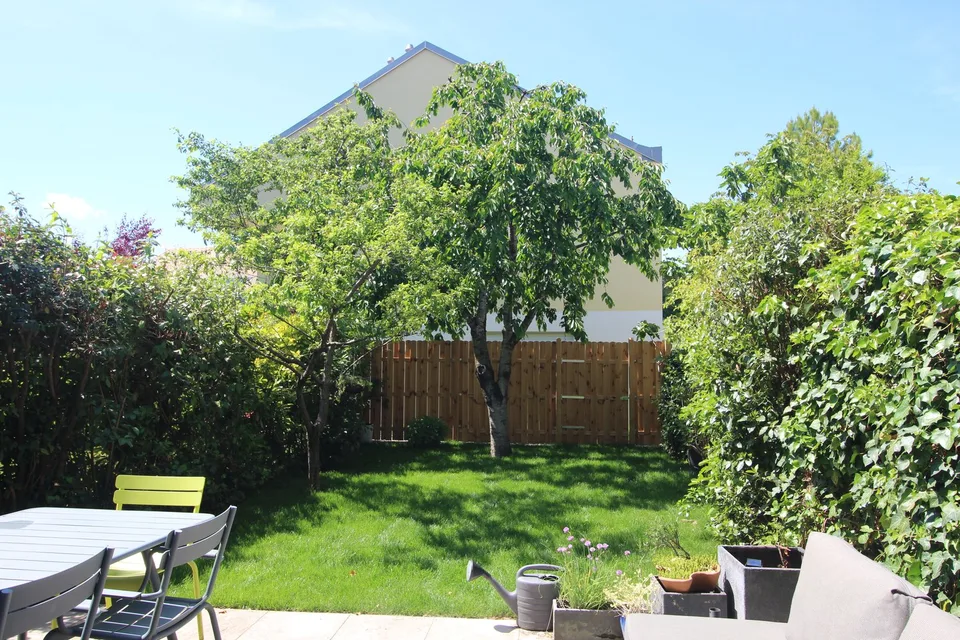 Maison mitoyenne de 6 pièces à Vich/Gland – Confort moderne et cadre paisible – photo 15 sur 16